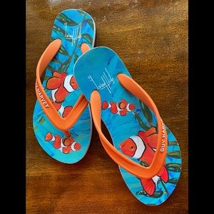 GUY HARVEY FLIP FLOPS! Size 6